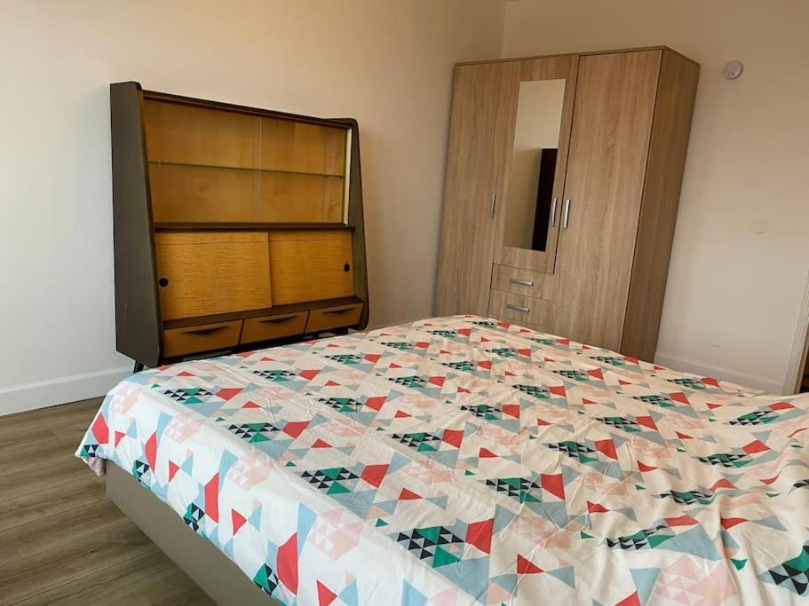 2 Bedroom In Antwerp, With Amazing View * Antwerpen